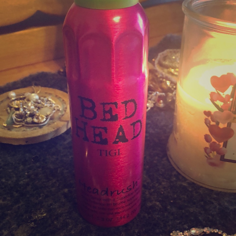 Bedhead Headrush Hair shine spray